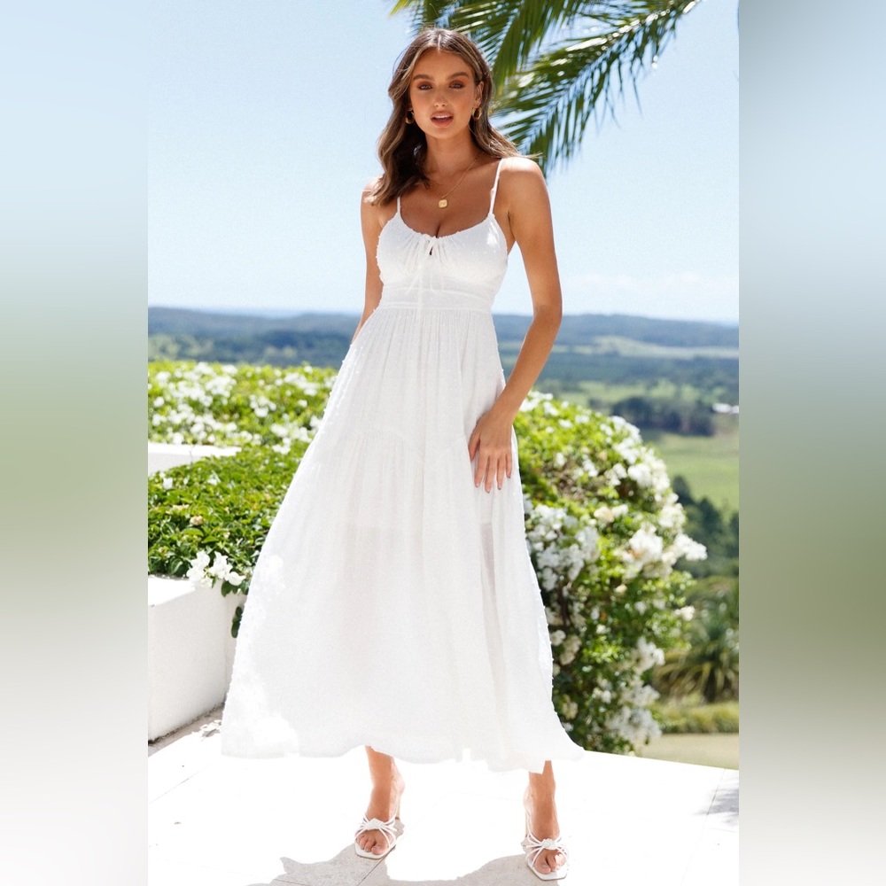 Hello Molly chain of daises maxi dress